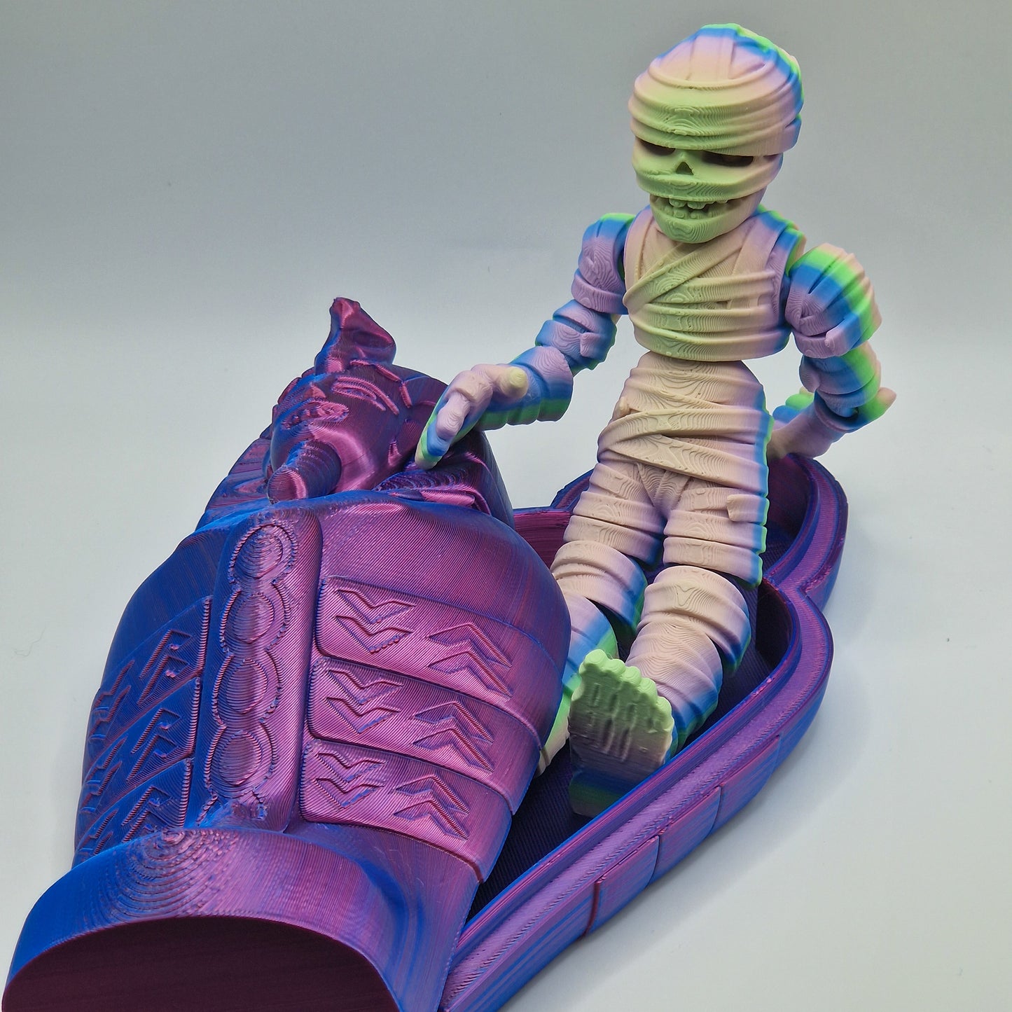 Articulated Mummy & Sarcophagus
